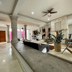  Bed and breakfast Guerrero 318